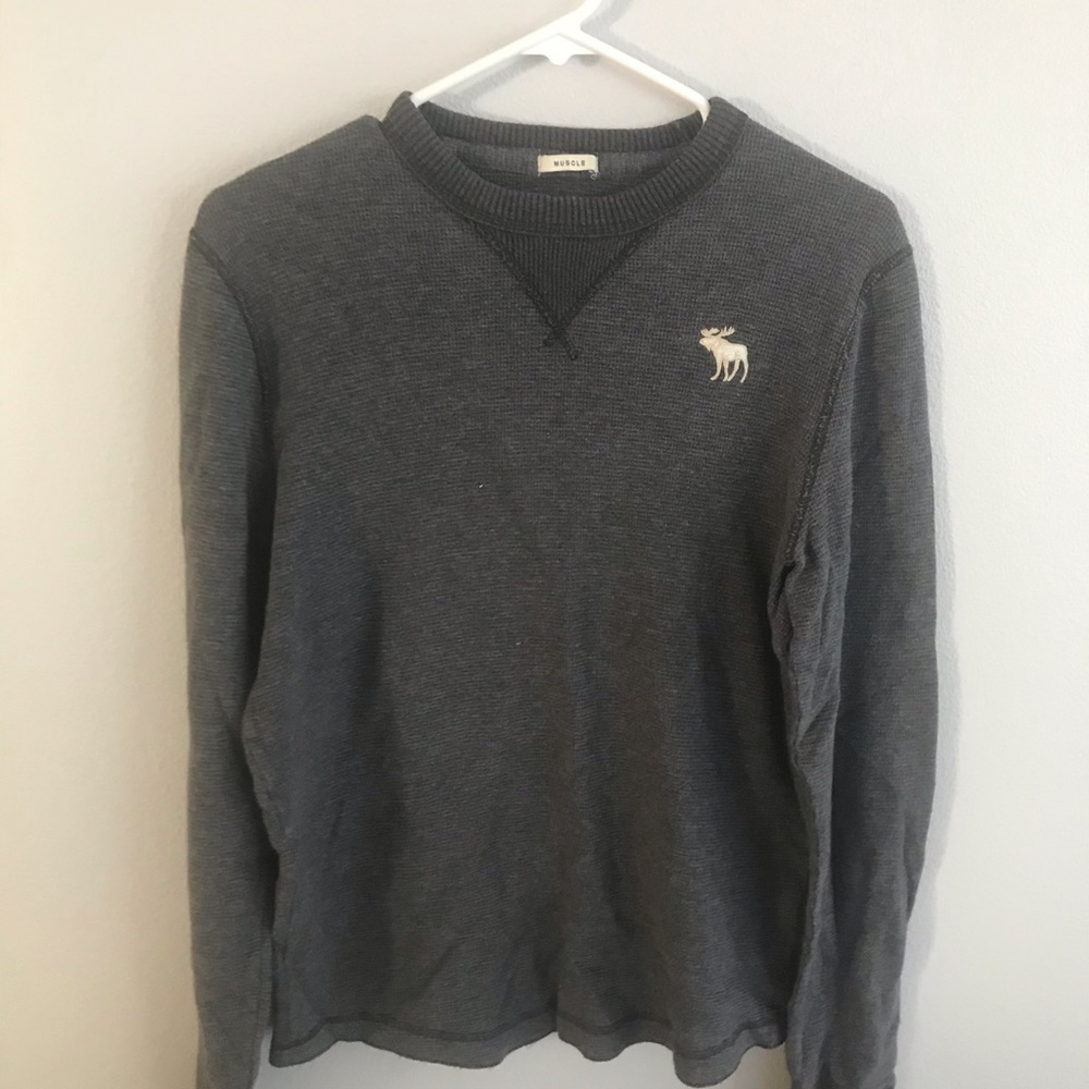 Men’s Abercrombie & Fitch long sleeve shirt.